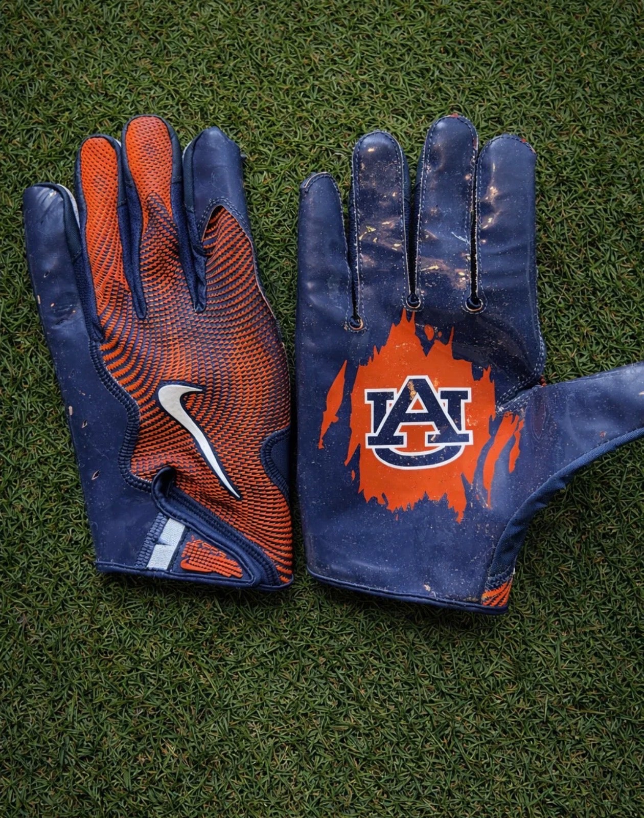 Auburn Gloves